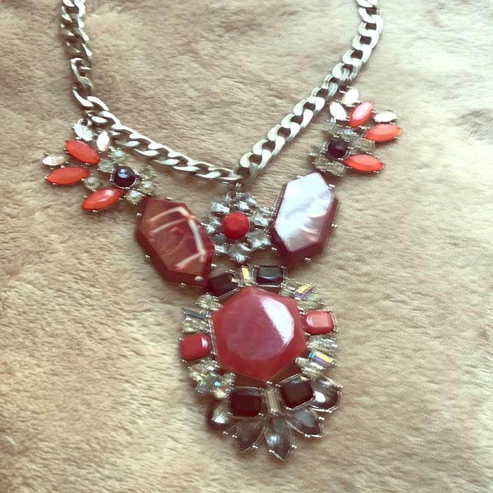 Statement necklace
